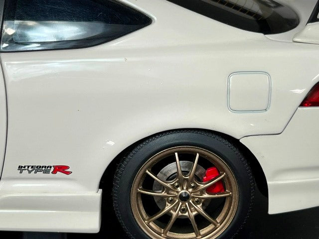 1:18 AUTOart 73251 Honda Integra Type R Infinity Version 2001 White