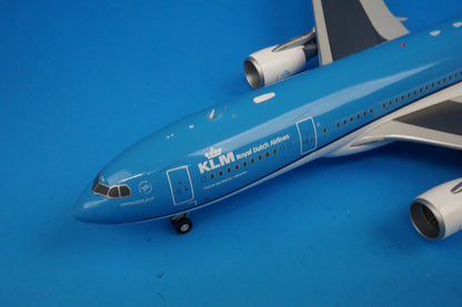 1:200 A330-200 KLM Royal Dutch Airlines PH-AOM G2KLM839 Gemini airplane model