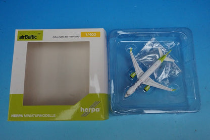 1:400 A220-300 AirBaltic Latvia New paint 100th A220 YL-AAU 562751 Herpa