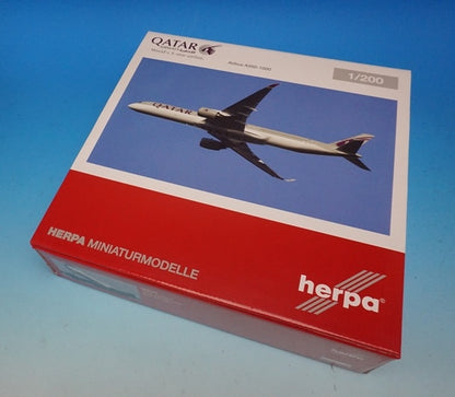 1:200 A350-1000 Qatar Airways A7-ANA 559232 Herpa