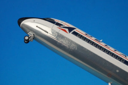 1:200 MD-90 DELTA airlines N916DN G2DAL043 Gemini airplane model