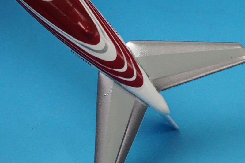 1:400 DC-8-73 DHL N802DH GJDHL832 Gemini airplane model