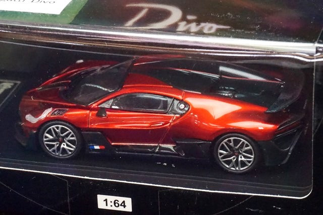 18-59159 TM Time Micro x Bburago 1:64 Bugatti Divo Red model car