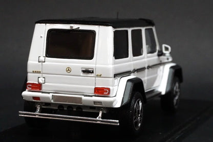 1:43 SPARK S4693 Mercedes Benz G500 4x4 2 White/Black