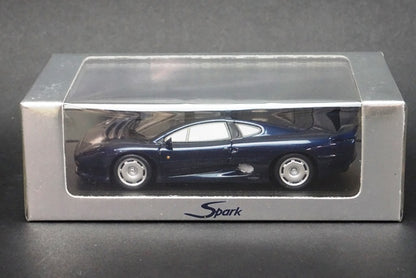 1:43 SPARK S0767 Jaguar XJ220 1992 Metallic Blue model car