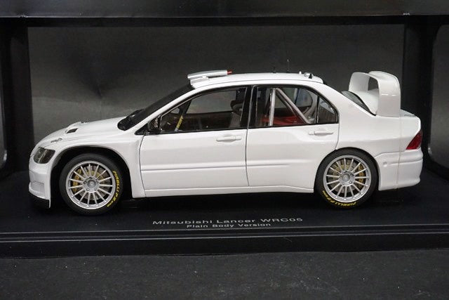 1:18 AUTOart 80527 Mitsubishi Lancer WRC05Plain Body version White