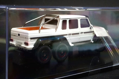 1:43 SPARK S1069 Mercedes Benz G63 AMG 6x6 White