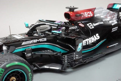 1:18 SPARK 18S604 Mercedes AMG F1 W12 Performance Russian GP 2021 Winner #44 L.Hamilton