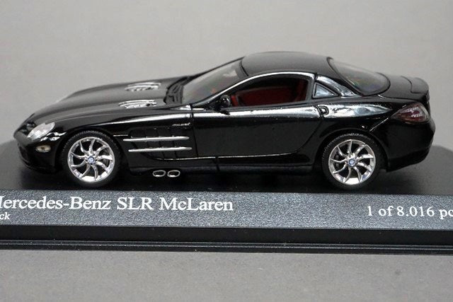 1:43 MINICHAMPS 400033021 Mercedes Benz SLR McLaren 2003 Black