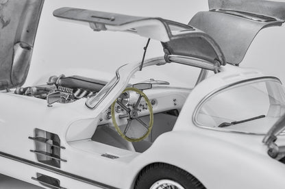 K821 Model Factory HIRO 1:12 Mercedes Benz 300SLR Coupe Fulldetail Kit