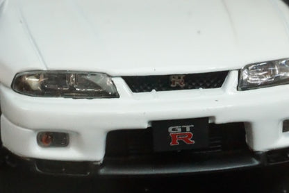 1:43 EBBRO 44186 Nissan Skyline GT-R R33 Vspec 1995 White