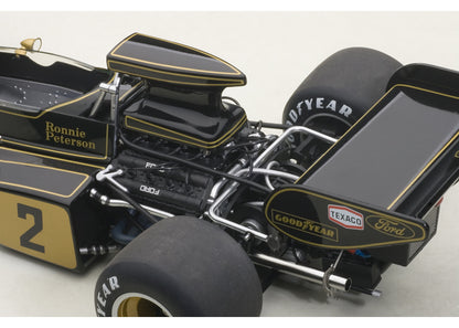 87329 AUTOart 1:18 Lotus 72E 1973 #2 Ronnie Peterson model car