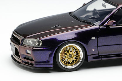 EM509E MakeUp EIDOLON 1:43 Nissan Skyline GT-R (BNR34) V-spec II 2000 (BBS LM Wheel) Midnight Purple 3