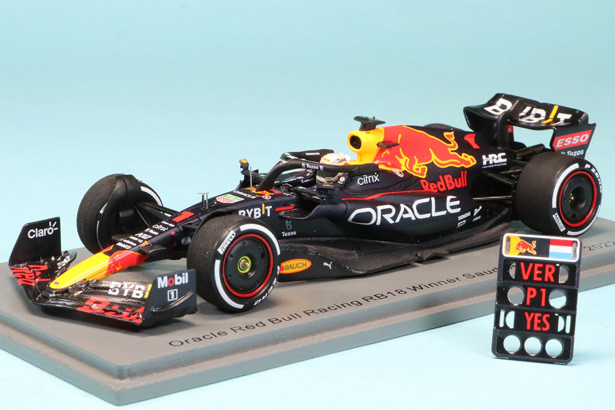 S8524 SPARK 1:43 Oracle Red Bull Racing RB18 #1 Win Saudi Arabian GP 2022 / With Pit Board M.Verstappen