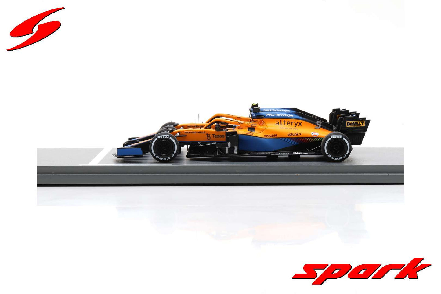 S7694 SPARK 1:43 McLaren MCL35M #3 Italian GP 2021 Win Daniel Ricciardo + #4 Italian GP 2021 2nd Lando Norris + Pit Board