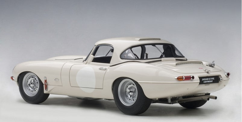 73649 AUTOart 1:18 Jaguar Lightweight E Type White model cars