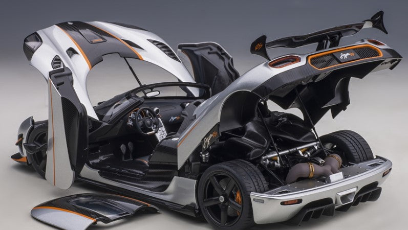 79024 AUTOart 1:18 Koenigsegg Agera RS Silver/Carbon Black model car