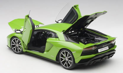 79133 AUTOart 1:18 Lamborghini Aventador S Pearl Green