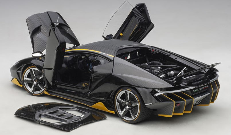 79114 AUTOart 1:18 Lamborghini Centenario Carbon Black/Yellow Accent model car