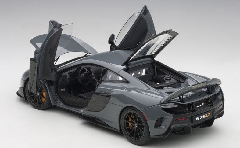 76047 AUTOart 1:18 McLaren 675 LT Gray model car