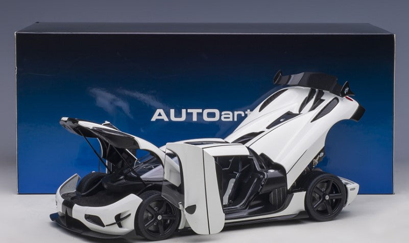 79021 AUTOart 1:18 Koenigsegg Agara RS White/Carbon Black model car