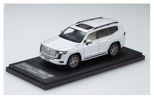 PM43153AW MARK43 1:43 Toyota Land Cruiser (JA300W) ZX Precious White Pearl