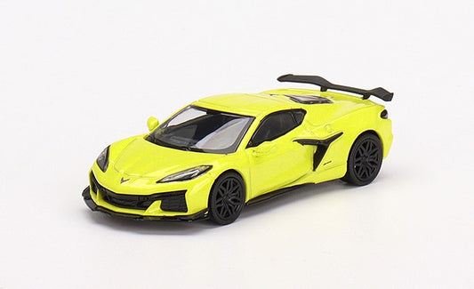 MGT00441-R TSM MINI-GT 1:64 Chevrolet Corvette Z06 2023 Accelerate Yellow RHD