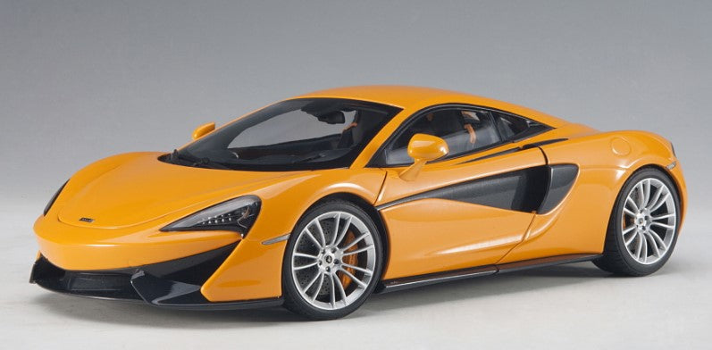 76044 AUTOart 1:18 McLaren 570S Orange model car