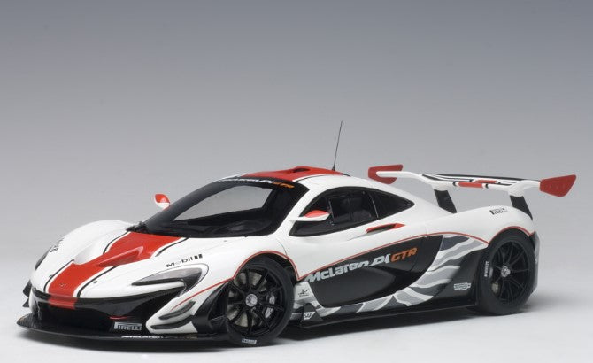 81541 AUTOart 1:18 McLaren P1 GTR White / Red model cars