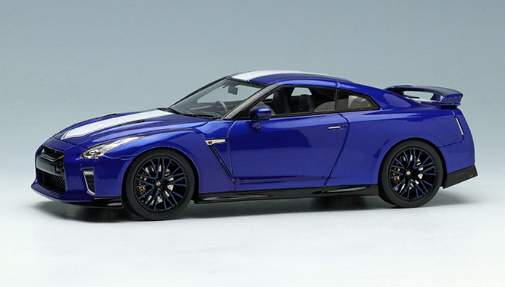 EM464A MakeUp EIDOLON 1:43 Nissan GT-R 50th Anniversary Blue / White Stripe