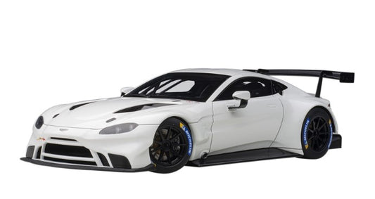 81806 AUTOart 1:18 Aston Martin Vantage GTE 2018 White model cars