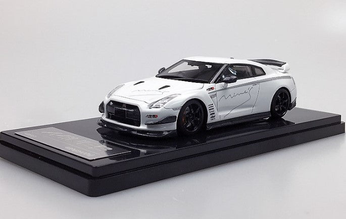 19B07-01 onemodel 1:43 Nissan Mine's R35 White