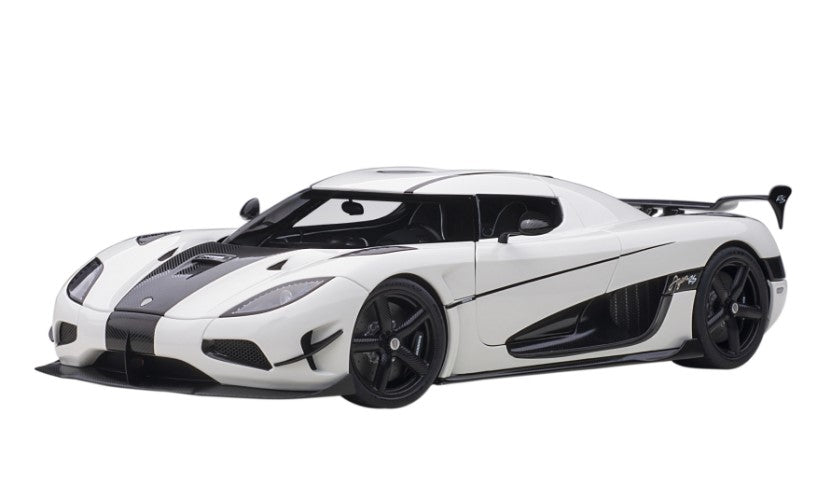 79021 AUTOart 1:18 Koenigsegg Agara RS White/Carbon Black model car