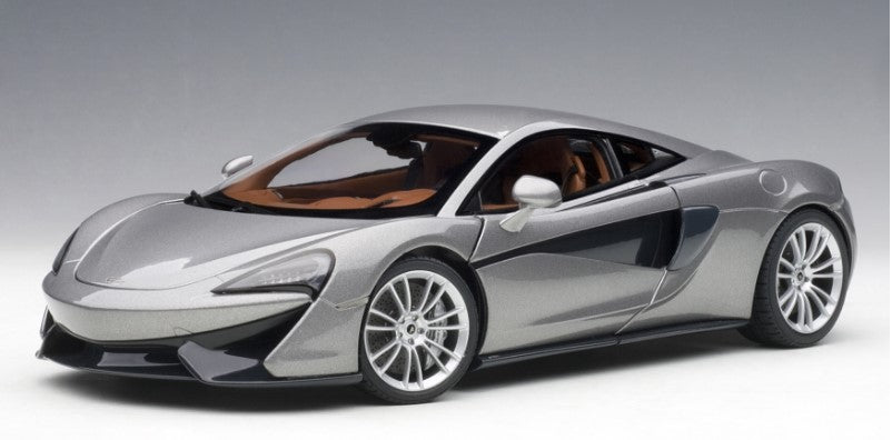 76043 AUTOart 1:18 McLaren 570S Silver model car