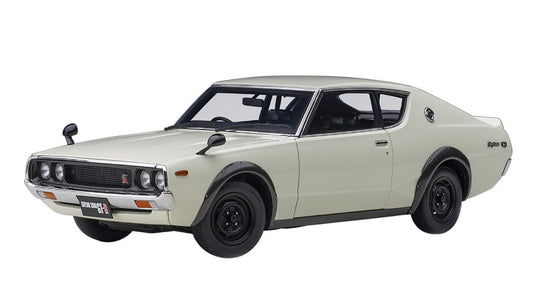 77472 AUTOart 1:18 Nissan Skyline 2000 GT-R (KPGC110) Kenmeri White