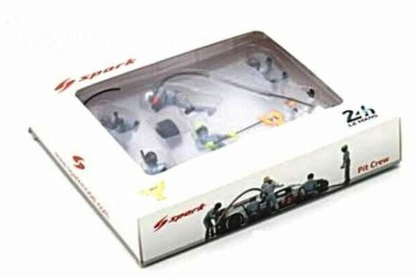 43AC011 SPARK 1:43 Porsche Figurine Set Earl Bamber Winner Le Mans 2017