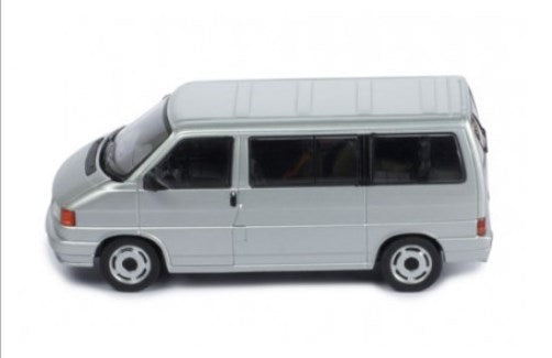 CLC429N IXO 1:43 VW Volks Wagen T4 Caravelle 1990 Silver