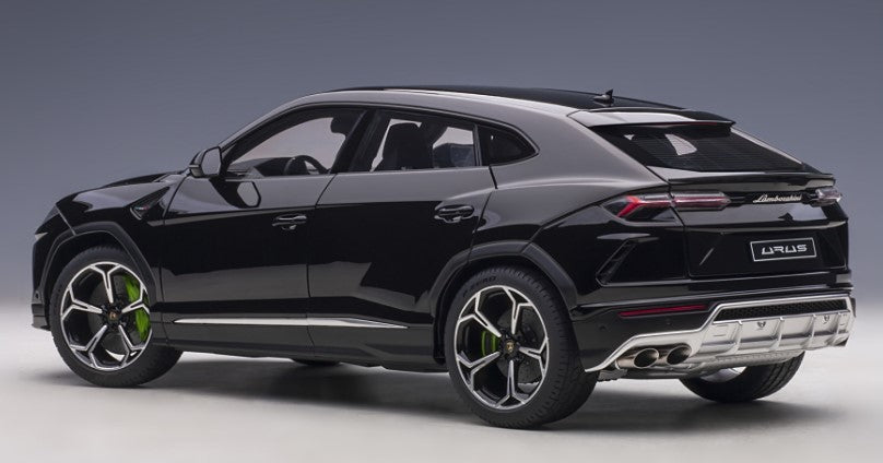 79165 AUTOart 1:18 Lamborghini Urus Black model car