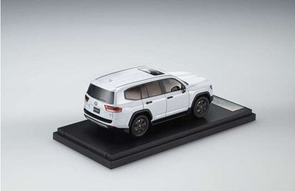 PM43153BWR MARK43 1:43 Toyota Land Cruiser (JA300W) GR SPORT Precious White Pearl