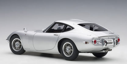 78752 AUTOart 1:18 Toyota 2000GT Silver