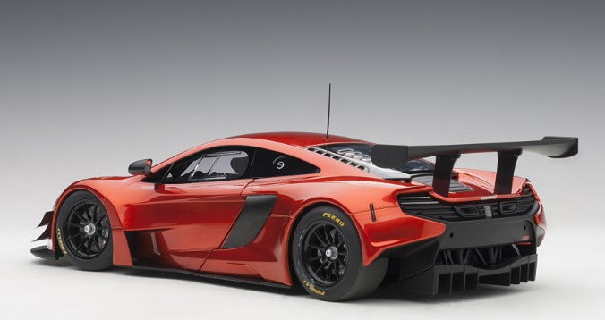 81642 AUTOart 1:18 McLaren 650S GT3 Metallic Orange model car