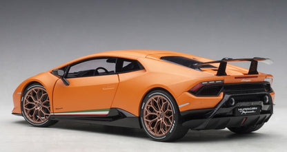 79152 AUTOart 1:18 Lamborghini Huracan Performante Matte Orange