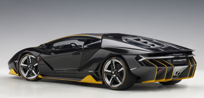 79114 AUTOart 1:18 Lamborghini Centenario Carbon Black/Yellow Accent model car