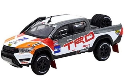 T64-041-TATTS TARMAC WORKS 1:64 Toyota Hilux Finke Desert Race 2019 Livery