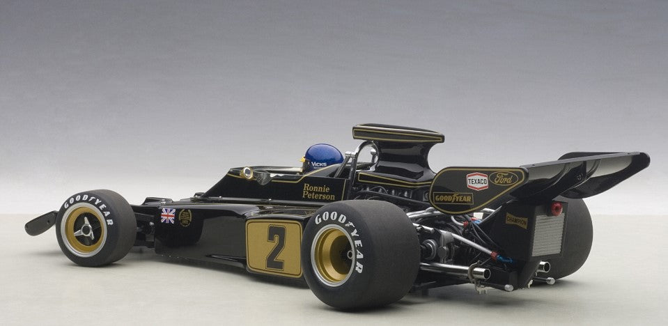 87330 AUTOart 1:18 Lotus 72E 1973 #2 Ronnie Peterson with Driver Figure