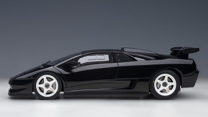 79146 AUTOart 1:18 Lamborghini Diablo SV-R Deep Black