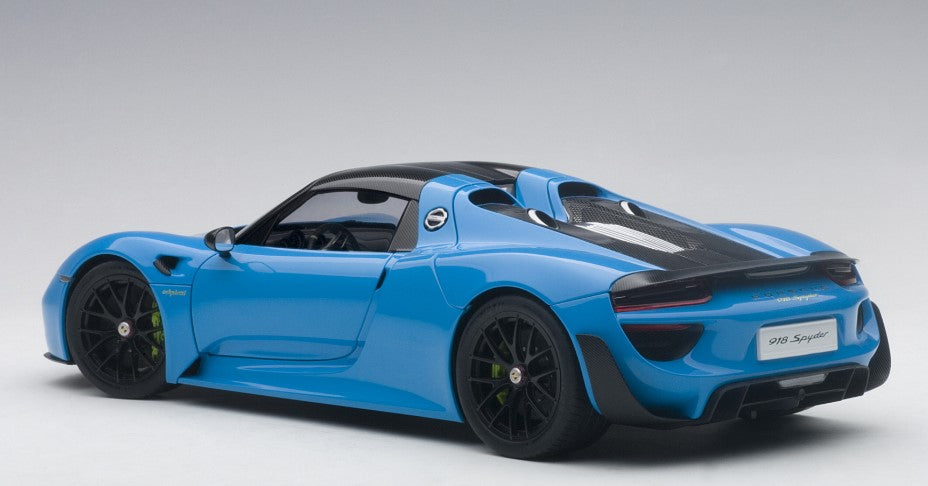 77924 AUTOart 1:18 Porsche 918 Spyder Byzac Package Light Blue