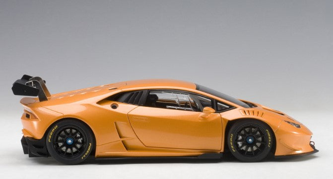 81558 AUTOart 1:18 Lamborghini Huracan LP620-2 Super Trofeo 2015 Pearl Orange