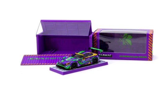 T64-008-EVA17 TARMAC WORKS 1:64 Mercedes AMG EVA Racing GT3 With Container