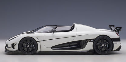 79021 AUTOart 1:18 Koenigsegg Agara RS White/Carbon Black model car